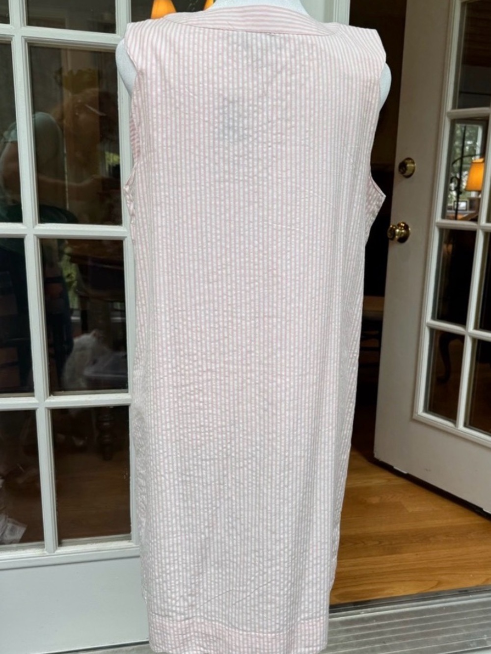 NWT Vineyard Vines Pink and White Seersucker dress - Picture 9 of 12